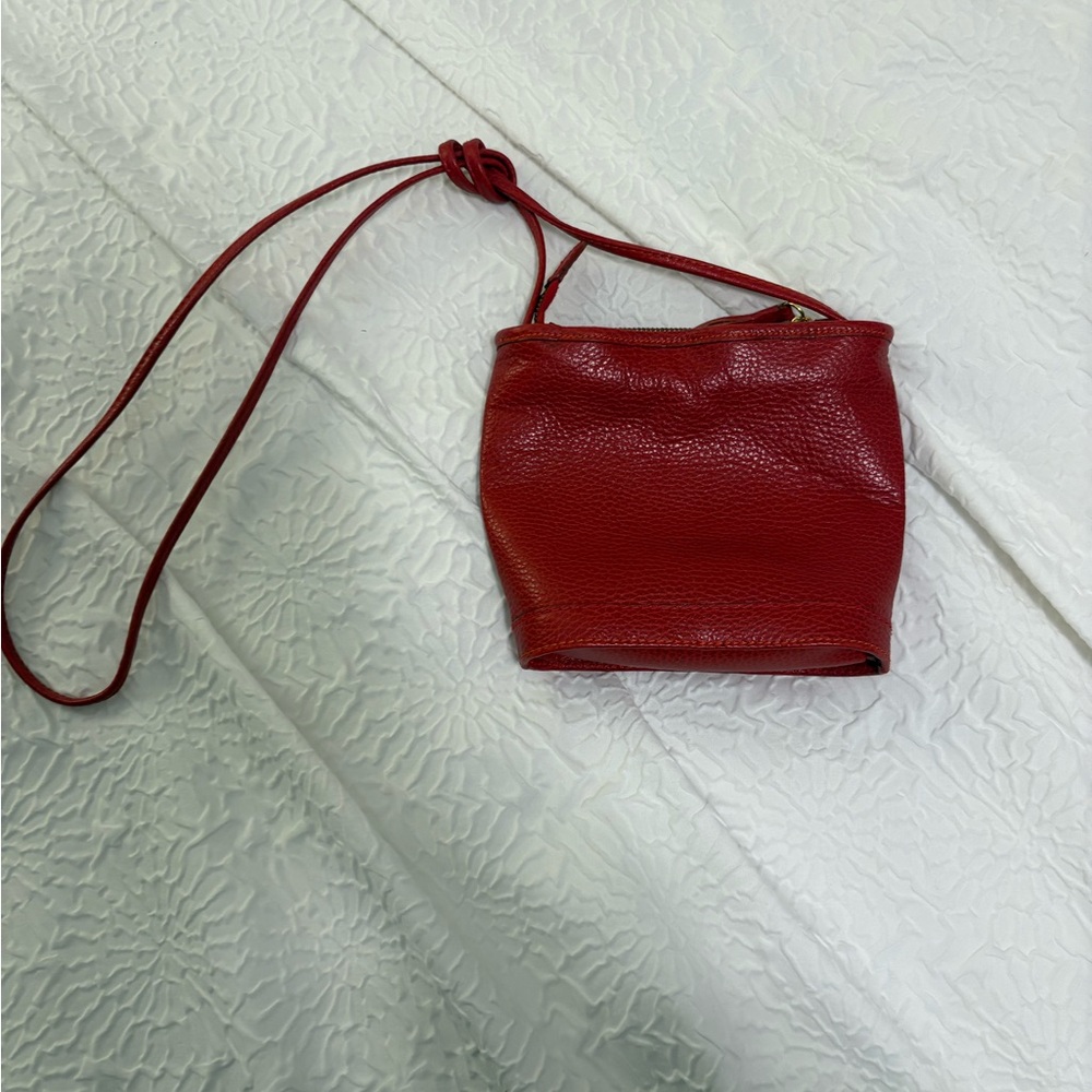 Elegant Red Leather Shoulder Bag
